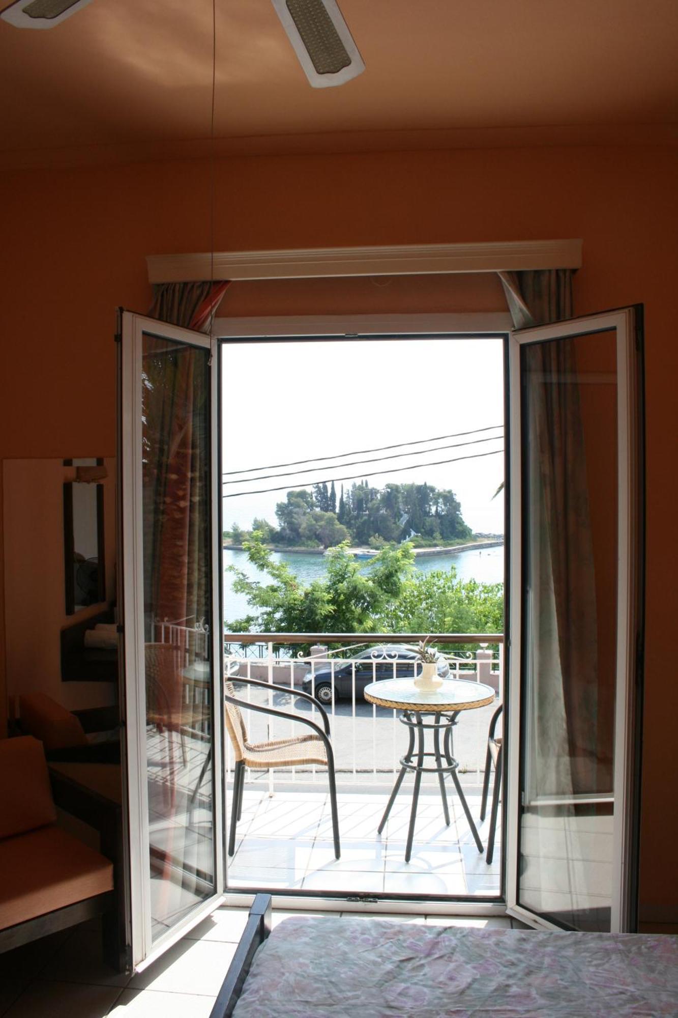 Aegli 2* Perama (Corfu)