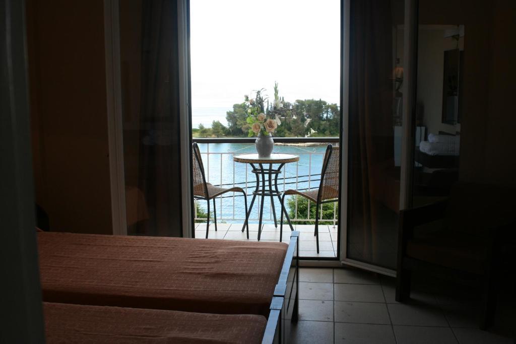 Aegli Perama (Corfu)