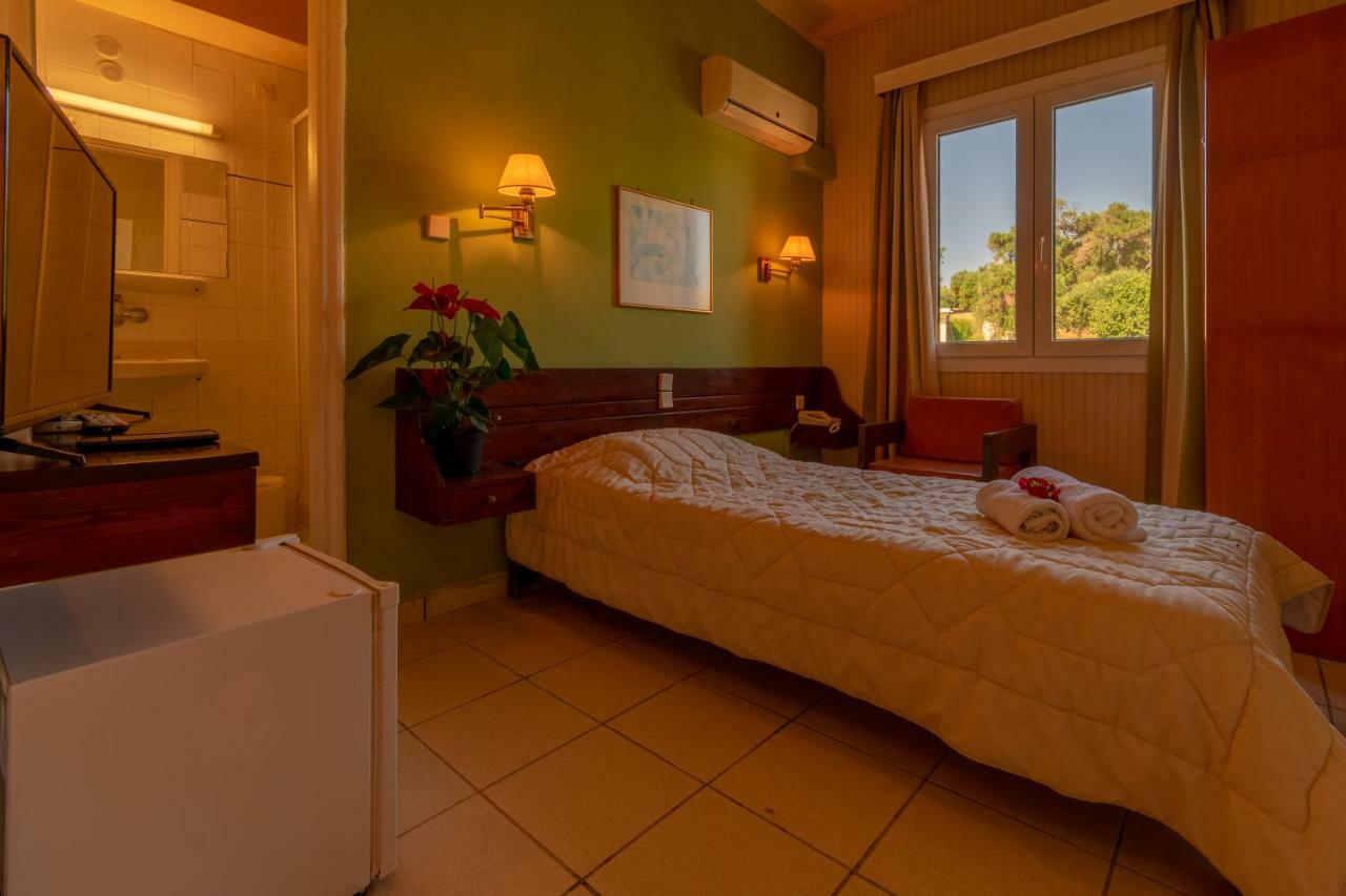 Hotel Aegli 2*
