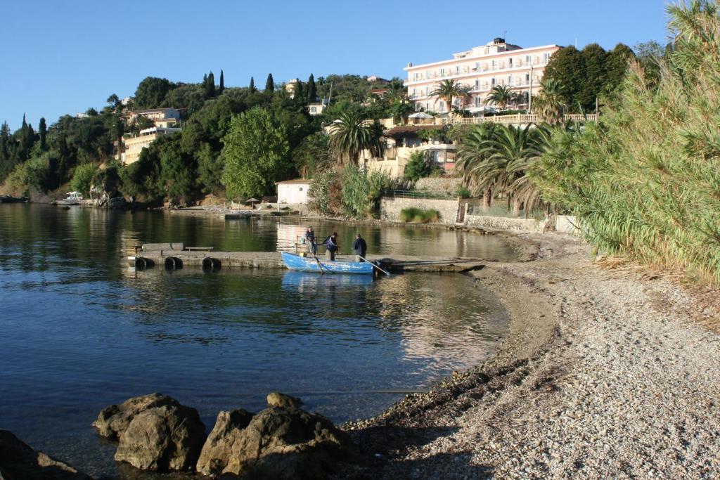 Aegli 2* Perama (Corfu)